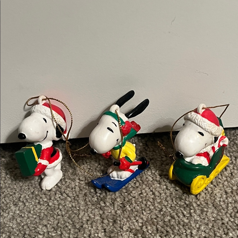 3x UFS Snoopy Whitman's Sampler Ornament peanuts skiing sled present vintage